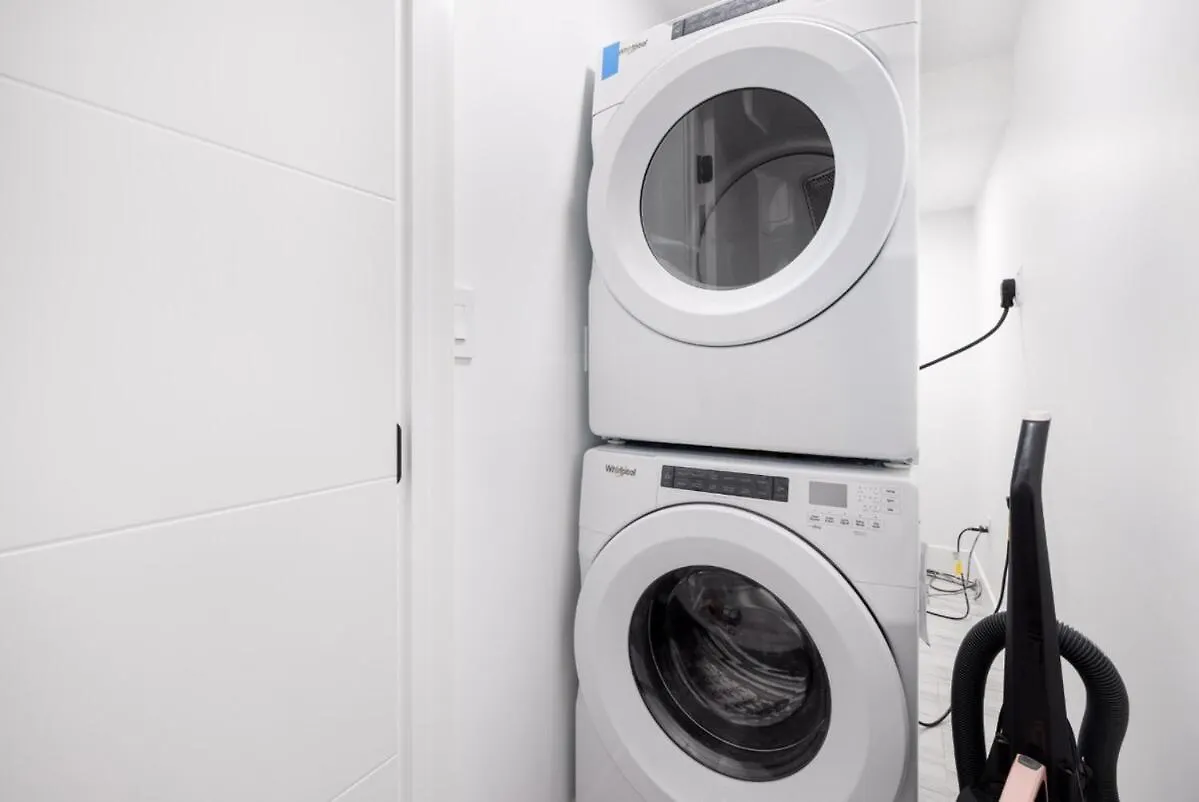 بيت للعطل Studio Suite In Northeast, إيدمونتون