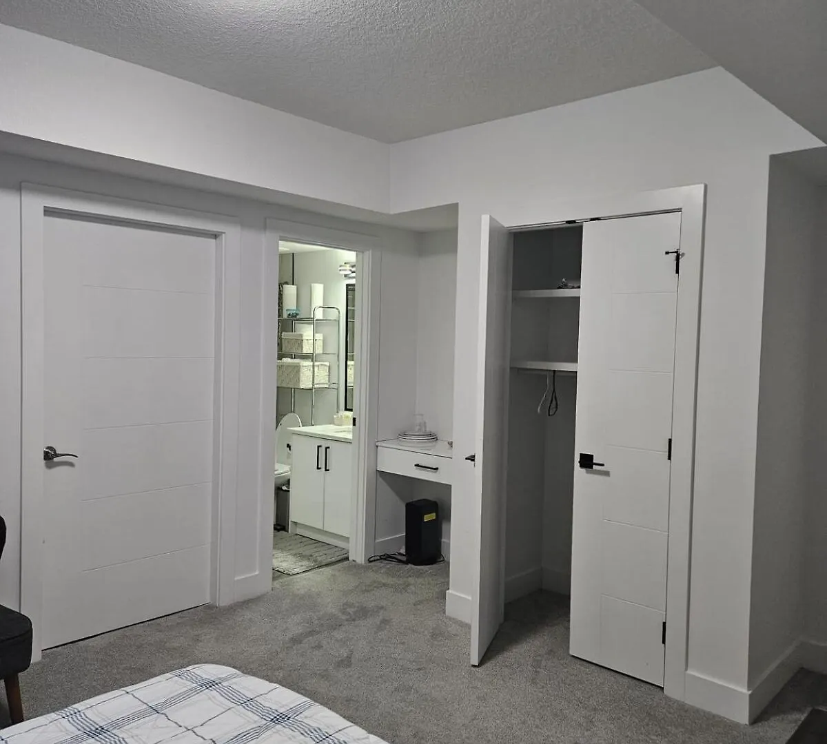 بيت للعطل Studio Suite In Northeast, إيدمونتون كندا
