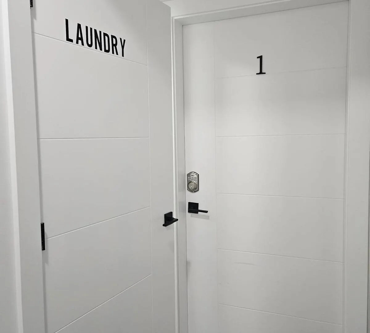 Studio Suite In Northeast, إيدمونتون