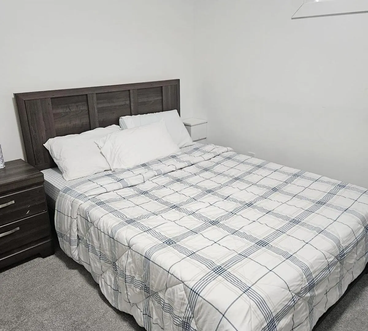 Studio Suite In Northeast, Edmonton 0*,